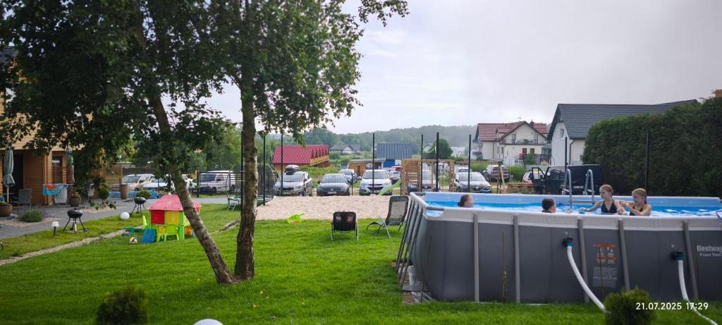 Kąpiel w basenie